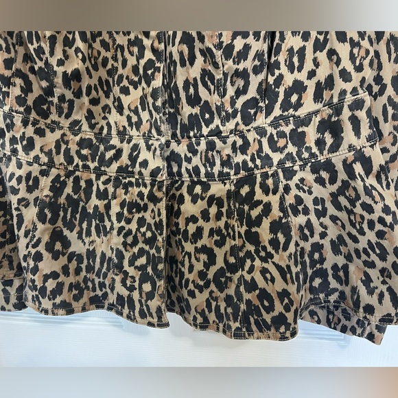Lane Bryant - Ruffle-Bottom Jacket - Animal Print Size 18 - Picture 2 of 9